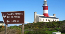 https://www.nature-reserve.co.za/images/agulhas-national-park-lighthouse-786x516.jpg